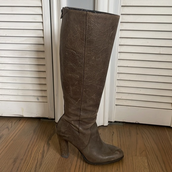 Pre loved. Knee high boots. Enzo Angiolini - Picture 3 of 7